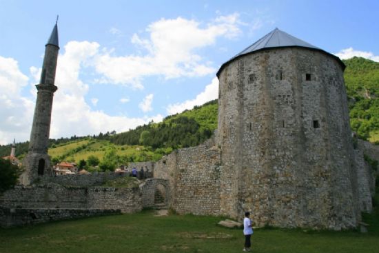 Travnik Kalesi ( Travnik - Bosna )