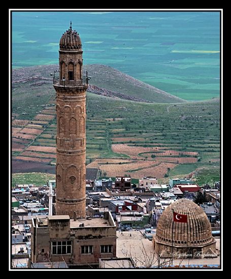 Mardin Ulu Camii anl Trk Bayra Ve Mezopotamya