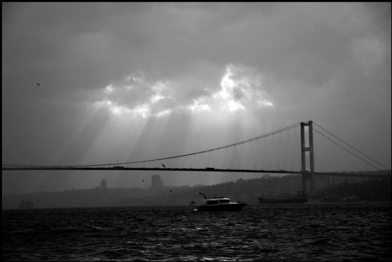 Ve Puslu Bir stanbul