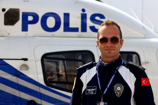 Polis