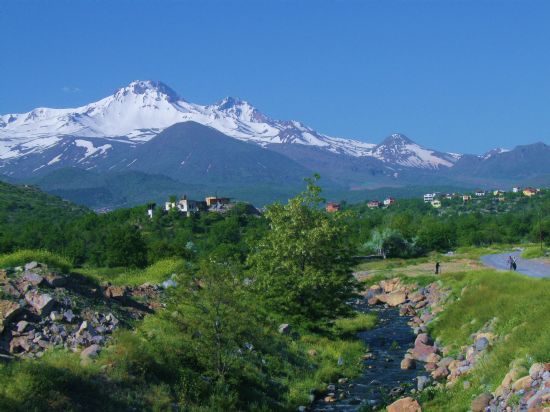 Erciyes Ve aybalar