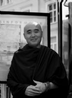 Budist Monk - Fotoraf: S.    Athan Karadumanli fotoraflar fotoraf galerisi. 