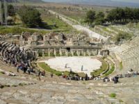 Efes Tiyatrosu Ve Eski Liman Yolu - Fotoraf: efika Incel fotoraflar fotoraf galerisi. 