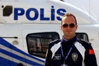 Polis