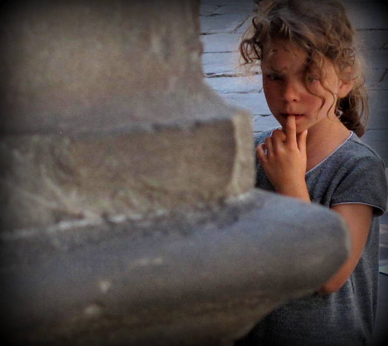 annem beni sevmiyor mu...