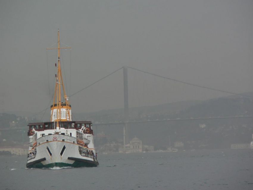 istanbulda sis ve vapur