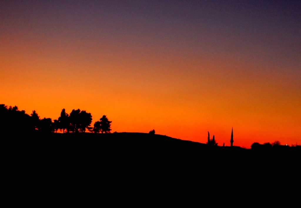 Lensime tak�lan k�z�l