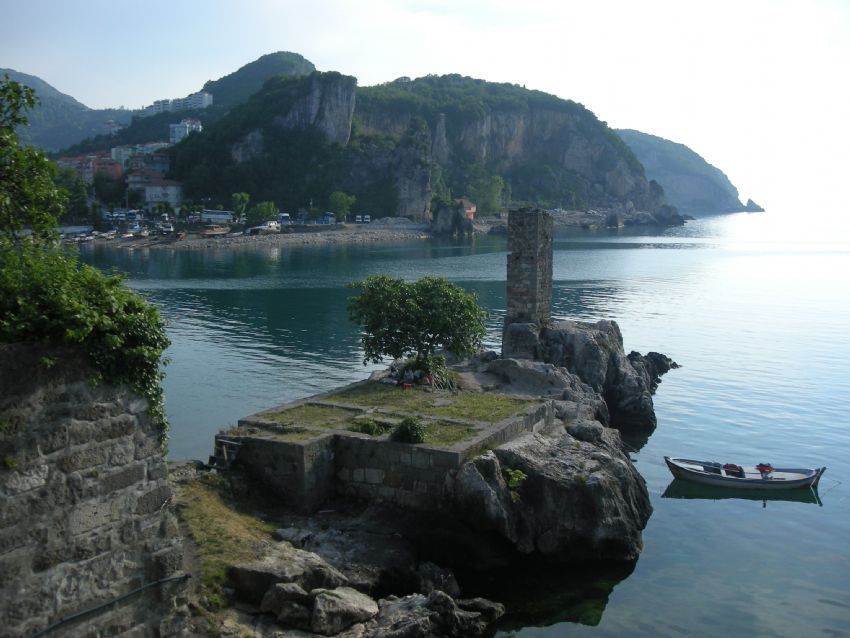 Amasra akam zeri