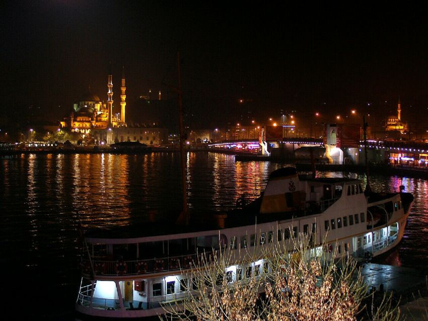 Gece gryle stanbul...