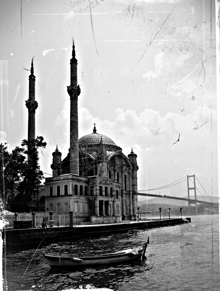 Zamann Behrinde Ortaky Camii ve Boaz