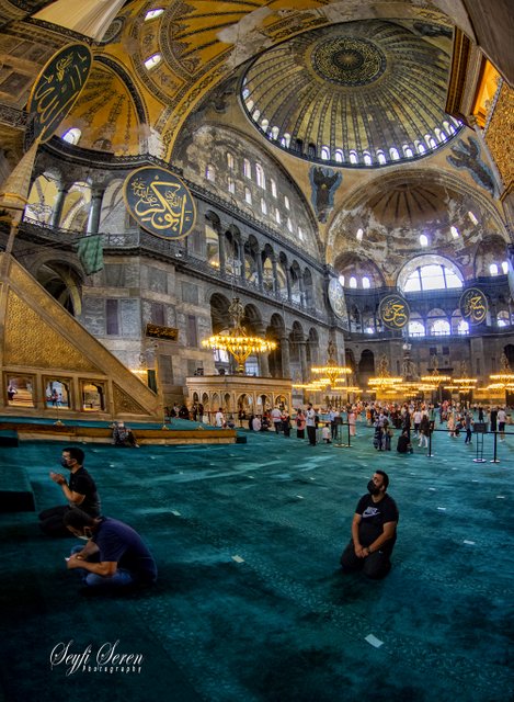 Ayasofya Camii...