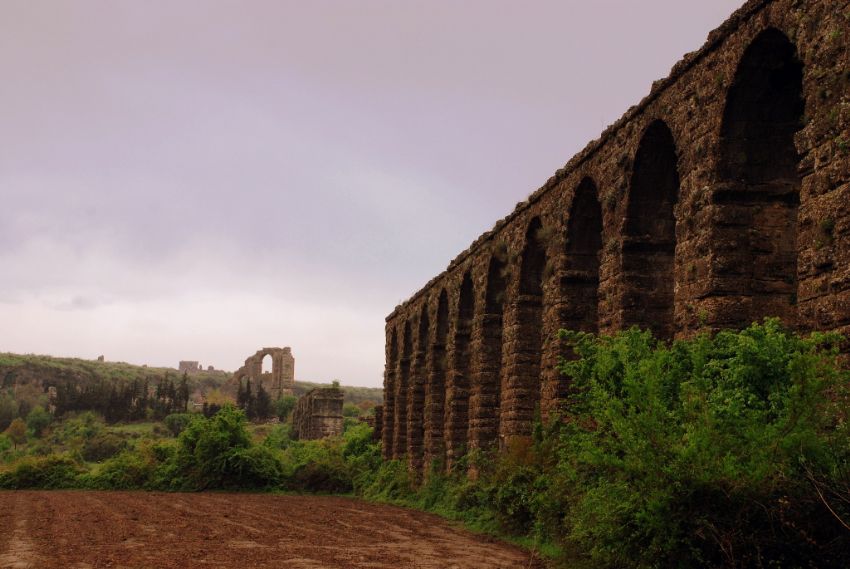 Aspendos Su Kemerleri