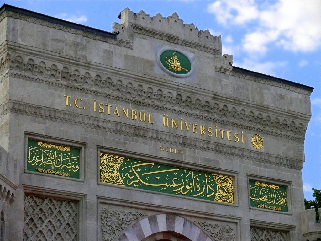 stanbul niversitesi Kaps 