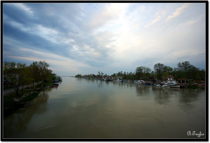 Sakarya Nehri Denize Kavuurken...