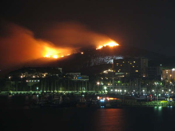 KUSADASI YANIYORDU ......