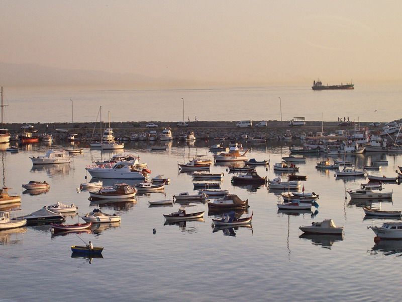 Pendik'te sandallar ve balk..