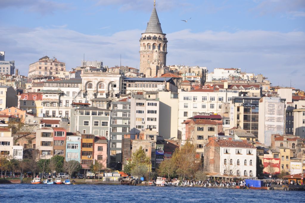 eminnnden galata 