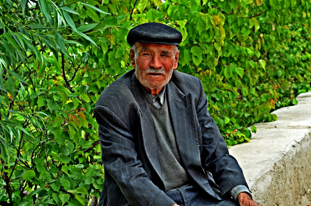 uzun ince bir yolday�m....