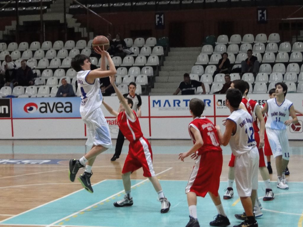 BASKETBOL