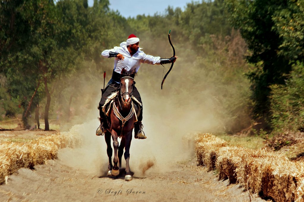 A k � n c � . . .