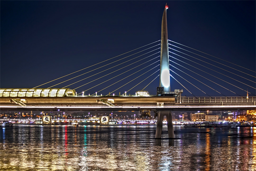 Gece gndz gne kavuturuken - Hali Metro Kpr