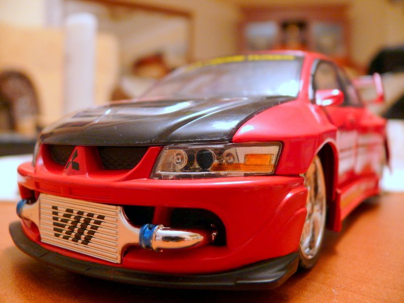 Mitsubishi Lancer EVO 8 (1/24 diecast)