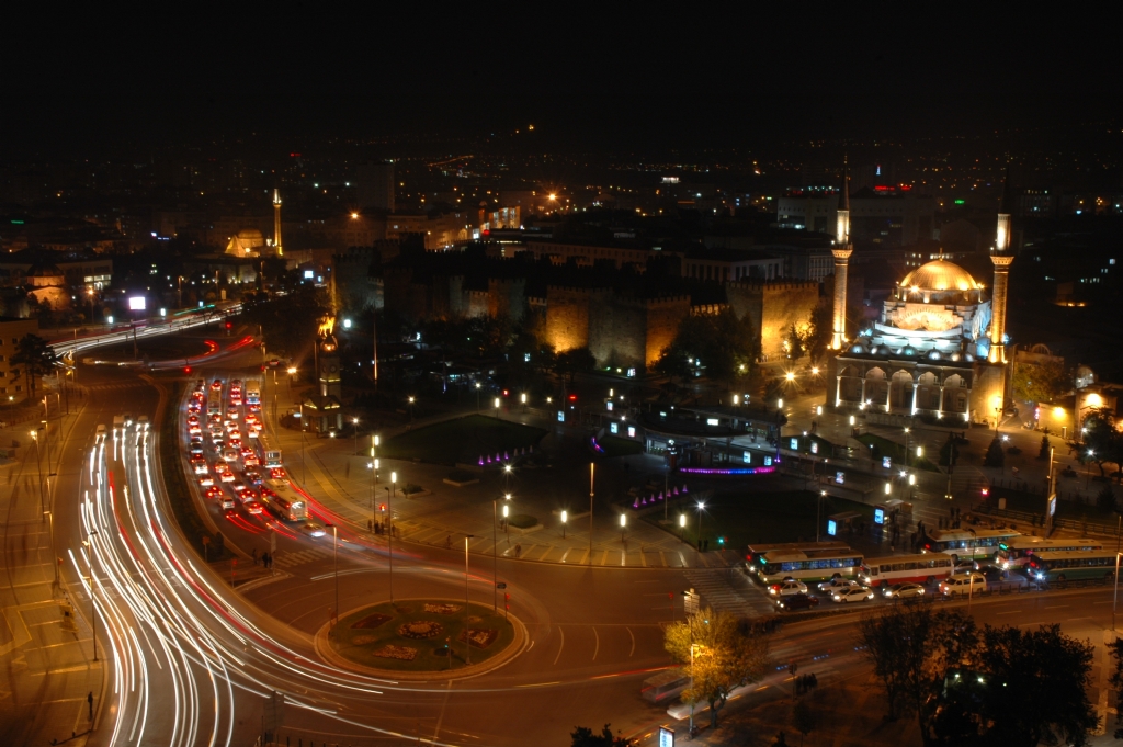 kayseri cumhuriyet meydan