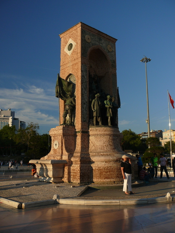 Taksim Cumhuriyet Ant 