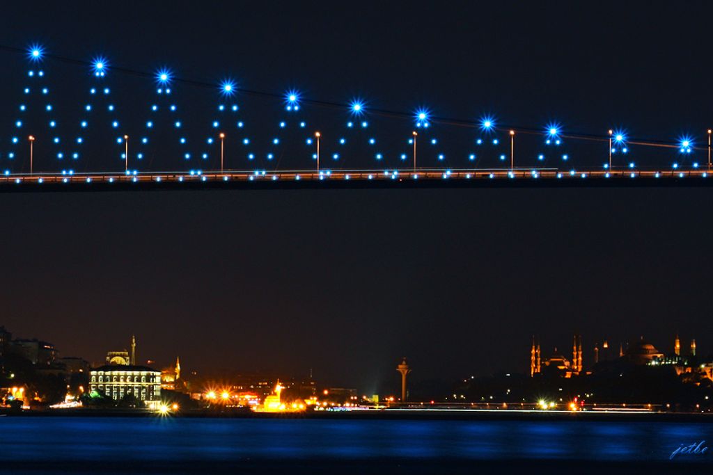 Mavi Yldzl ve Mavi Denizli stanbul - ISTANBULU