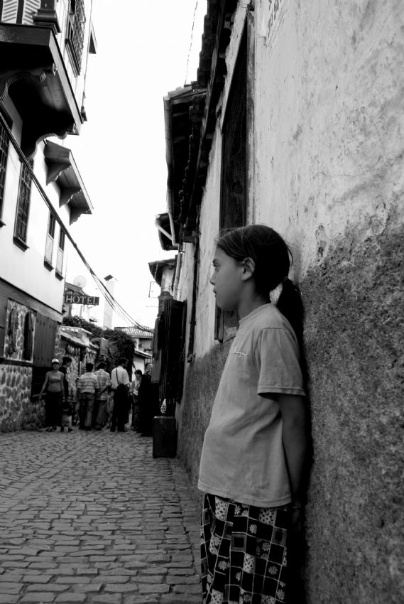 arnavut kaldrmda tas sokakta