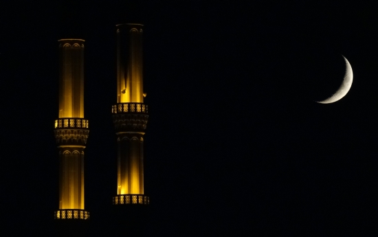 Minareler Ve Hilal