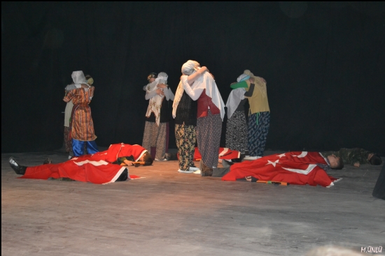 anakkale Zaferinin 98. Yl