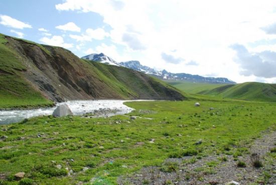 Mayis`ta Kirgizistan