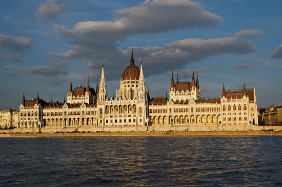 Grkemli Macar Parlamentosu