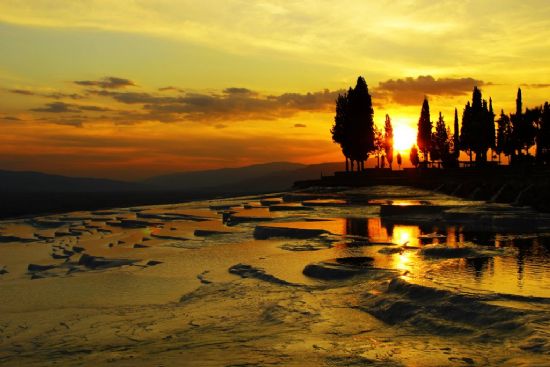 Pamukkale Gun Batimi