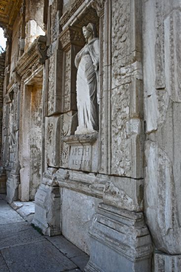 Efes Antik Kentinden...