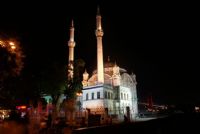 Ortaky Camii