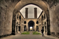 ifte Minareli Medrese Erzurum - Fotoraf: Osman Yakc fotoraflar fotoraf galerisi. 